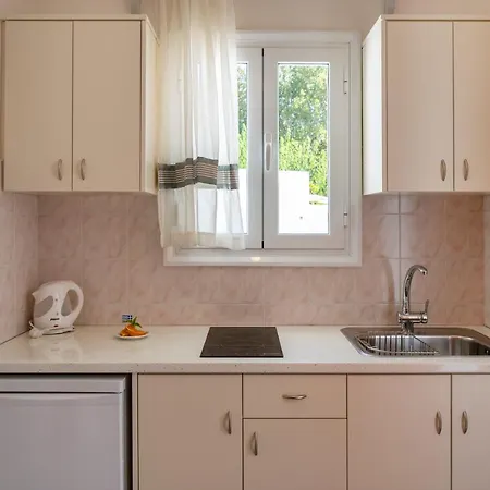 Irene - Beachfront 3* Parikia (Paros)