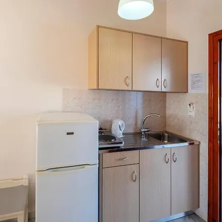 Aparthotel Irene - Beachfront Parikia (Paros)