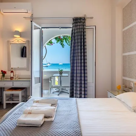 Irene - Beachfront Apart Otel 3*