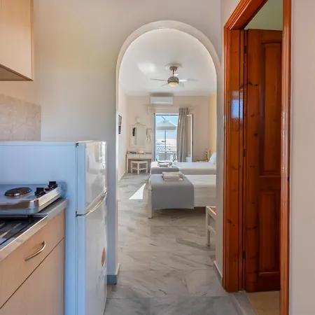 Irene - Beachfront Lejlighedshotel