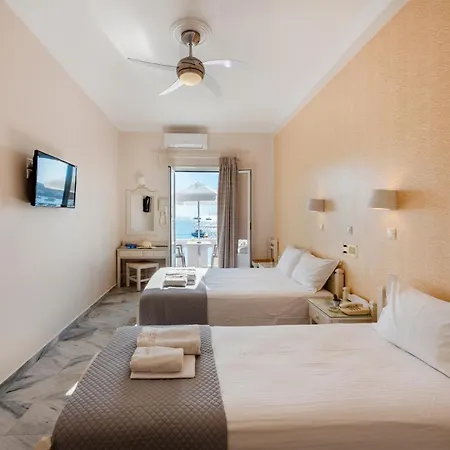 Irene - Beachfront 3* Парос