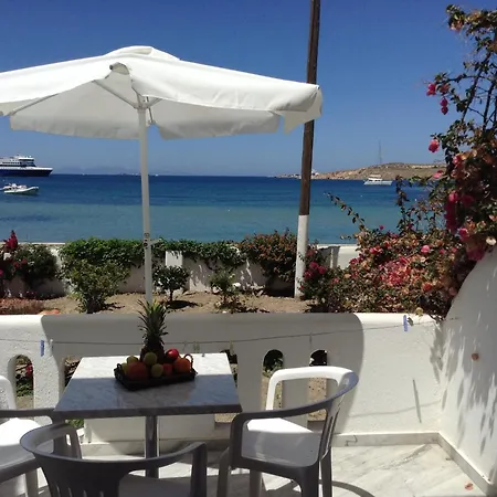 Irene - Beachfront باروس