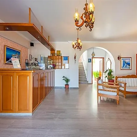 Апарт-отель Irene - Beachfront 3*