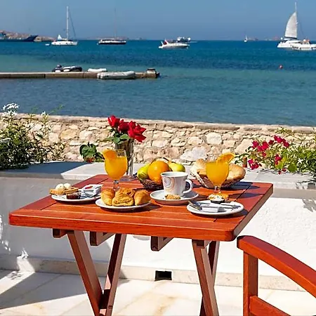 Irene - Beachfront Апарт-отель 3*