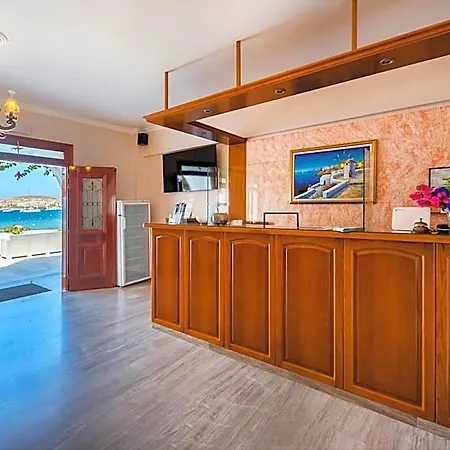 Irene - Beachfront Апарт-отель 3*