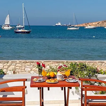 Irene - Beachfront Апарт-отель 3*