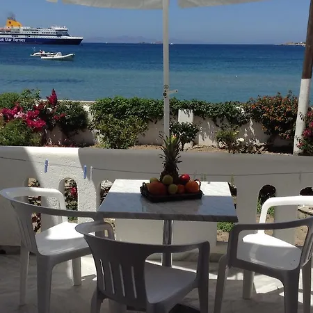 Irene - Beachfront Апарт-отель