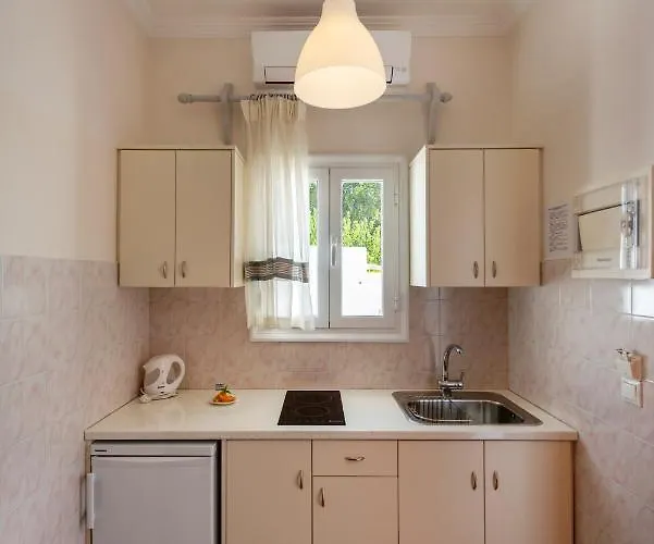 Irene - Beachfront Ξενοδοχείο με διαμερίσματα