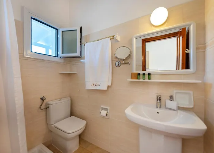 Irene - Beachfront 3*